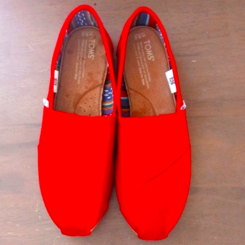 Brand New Red Toms Size 8.5